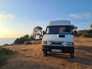 Furgo camper clásica - 3 pax lista para viajar