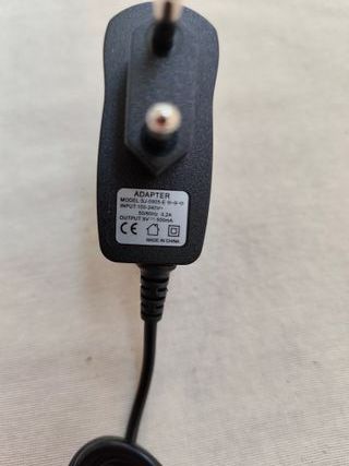 Alimentador 9V para pedales + cable daisy chain