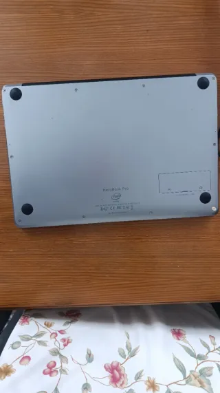 Portátil Chuwi HeroBook Pro