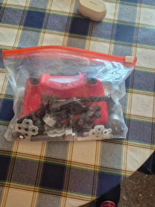 PS4 Slim Negra + 3 Juegos