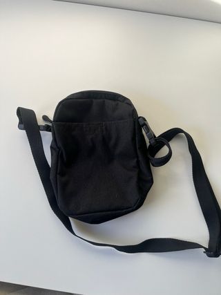 Riñonera Nike Tech Negra