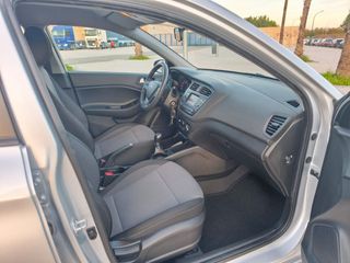 HYUNDAI i20 1.2 MPI 62kW 85CV Essence