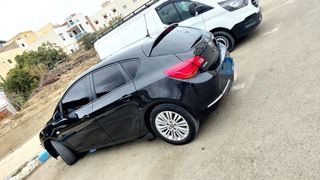 Opel Astra 2014