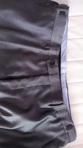 Traje de hombre gris t. 52