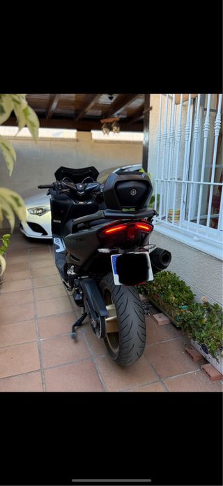 Yamaha Tmax 560 Tech Max Gris/Oro