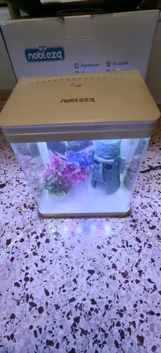 Acuario Nobleza 7L