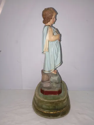 Niño Jesús estuco Olot Artes Religiosas