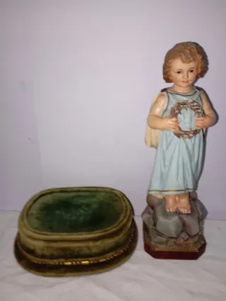 Niño Jesús estuco Olot Artes Religiosas