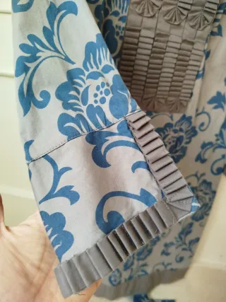 Vestido estampado floral azul y gris