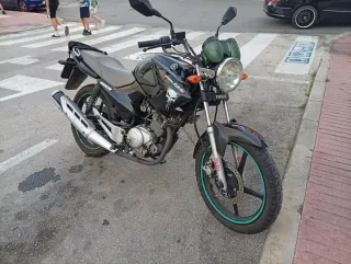 Yamaha YBR 125 Negra