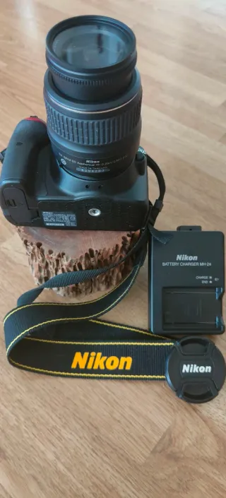 Cámara Nikon D3300 + Accesorios