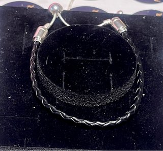 Pulsera cuero ajustable plata