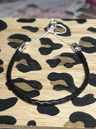 Pulsera cuero ajustable plata