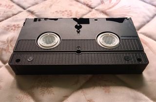 *Commando (1985) | VHS | Caja Pequeña