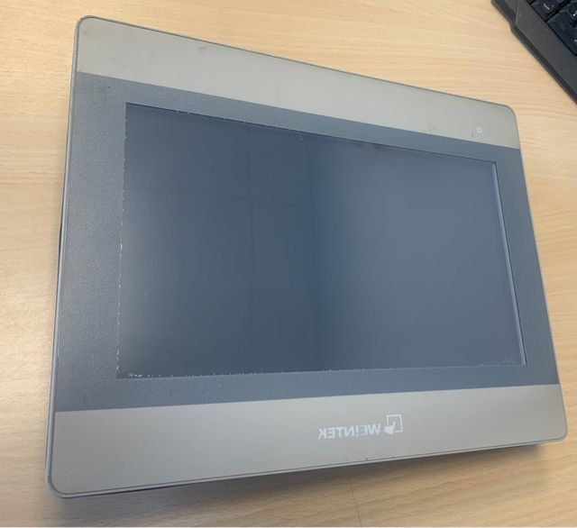 Weintek MT8102IM Panel Táctil HMI