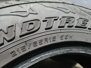 Neumático 215/65R16 98H