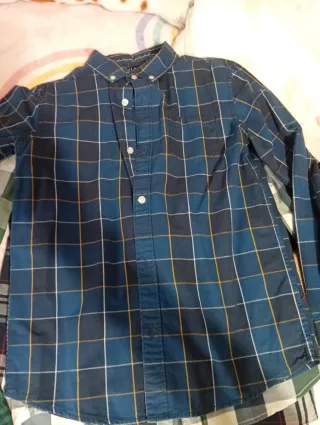 Lote 8 Camisas un polo y un pantalón de lino