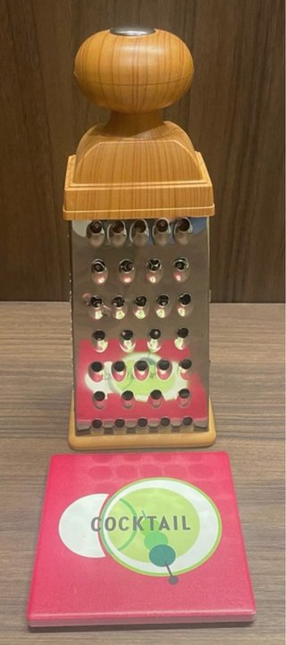 Set grattugia + piattino