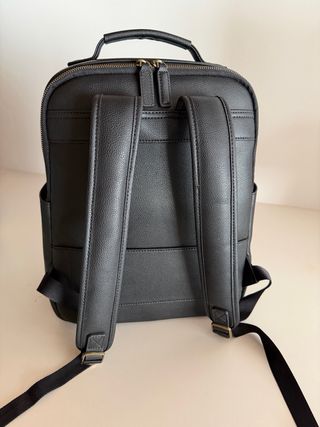 Mochila cámara marca Loulex Negro