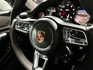 Porsche 911 4 GTS