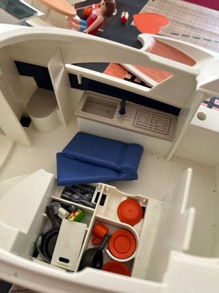 Barco Playmobil con figuras
