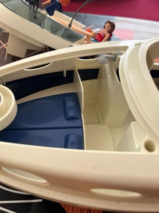 Barco Playmobil con figuras