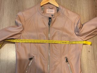 Chaqueta rosa palo tipo Biker