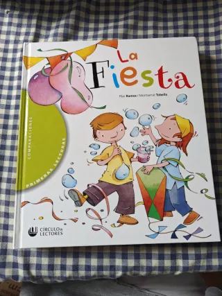 8 libros,niños de 4 años, 2 con garabatos, regalo