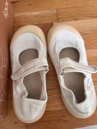 Zapatos infantiles Igor talla 3. Pack de dos