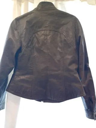 Chaqueta de cuero marrón verdoso