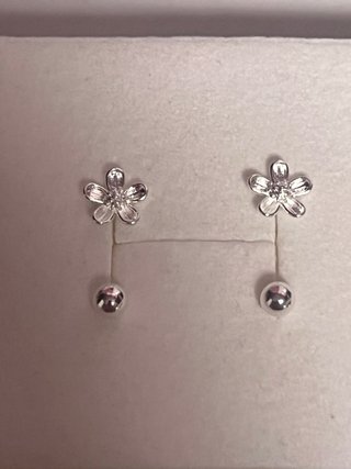 Pendientes plata diseño flor