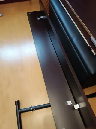 Estructura cama 135 y cómodas a juego