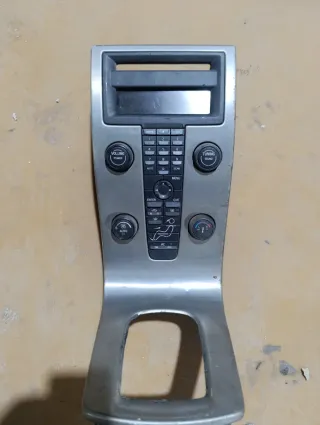 Consola Volvo V50 Radio Aire Acondicionado