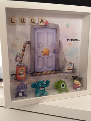 Cuadro Monstruos S.A. con figuras