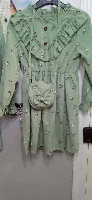 Vestidos hermanas 7 años florales