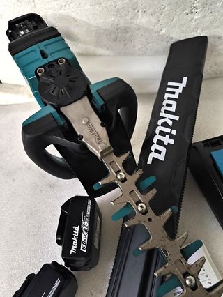 Makita Cortasetos DUH601Z y Motosierra DUC254