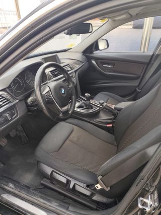 BMW 318 D 2012