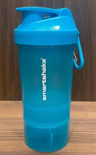 Shaker con moschettone
