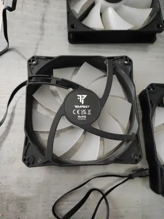 Pack 5 Ventiladores ARGB Tempest