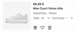 Zapatillas Nike Blancas y Plateadas