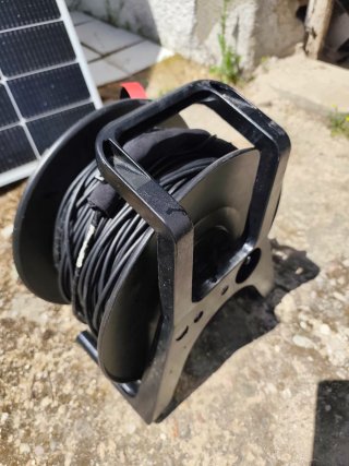 Cable HDMI 4K de unos 100m con carrete Schill.