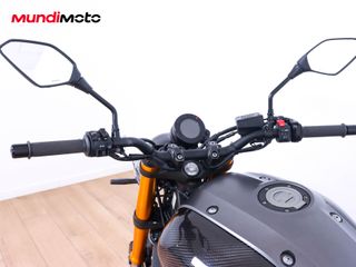 YAMAHA XSR 900