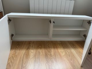 Mueble Ikea Blanco y Madera