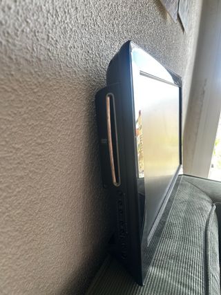Televisor 27” Toshiba con HDMI y DVD