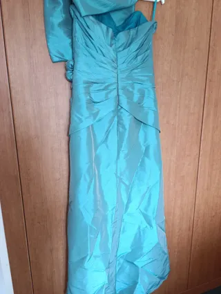 Vestido de fiesta largo color turquesa