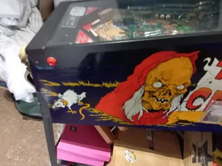 Pinball data eastTales from the Crypt.