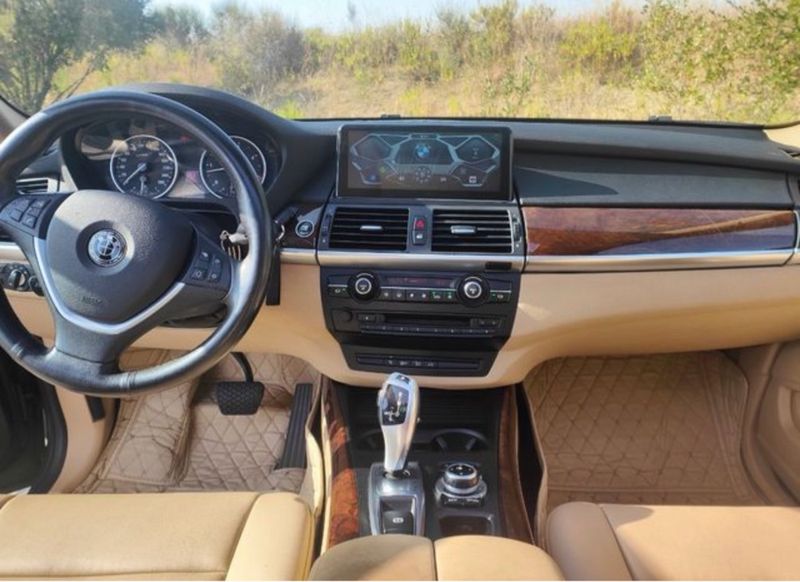 BMW X5 2010 - foto 1