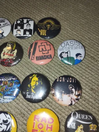 Lote pins Heavy pop rock Grunge