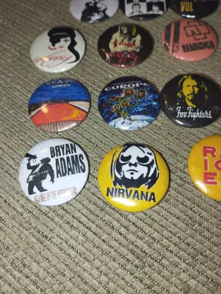 Lote pins Heavy pop rock Grunge