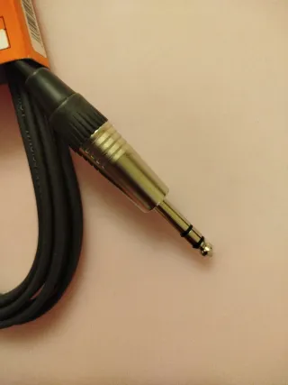 Cable BCT 2 RCA M, a Jack M Estéreo 6,35 mm. 3 mtr